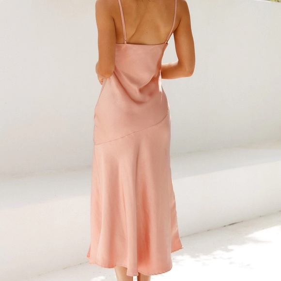 Hello Molly Asking For a Friend Midi Dress Rose - Picture 3 of 4